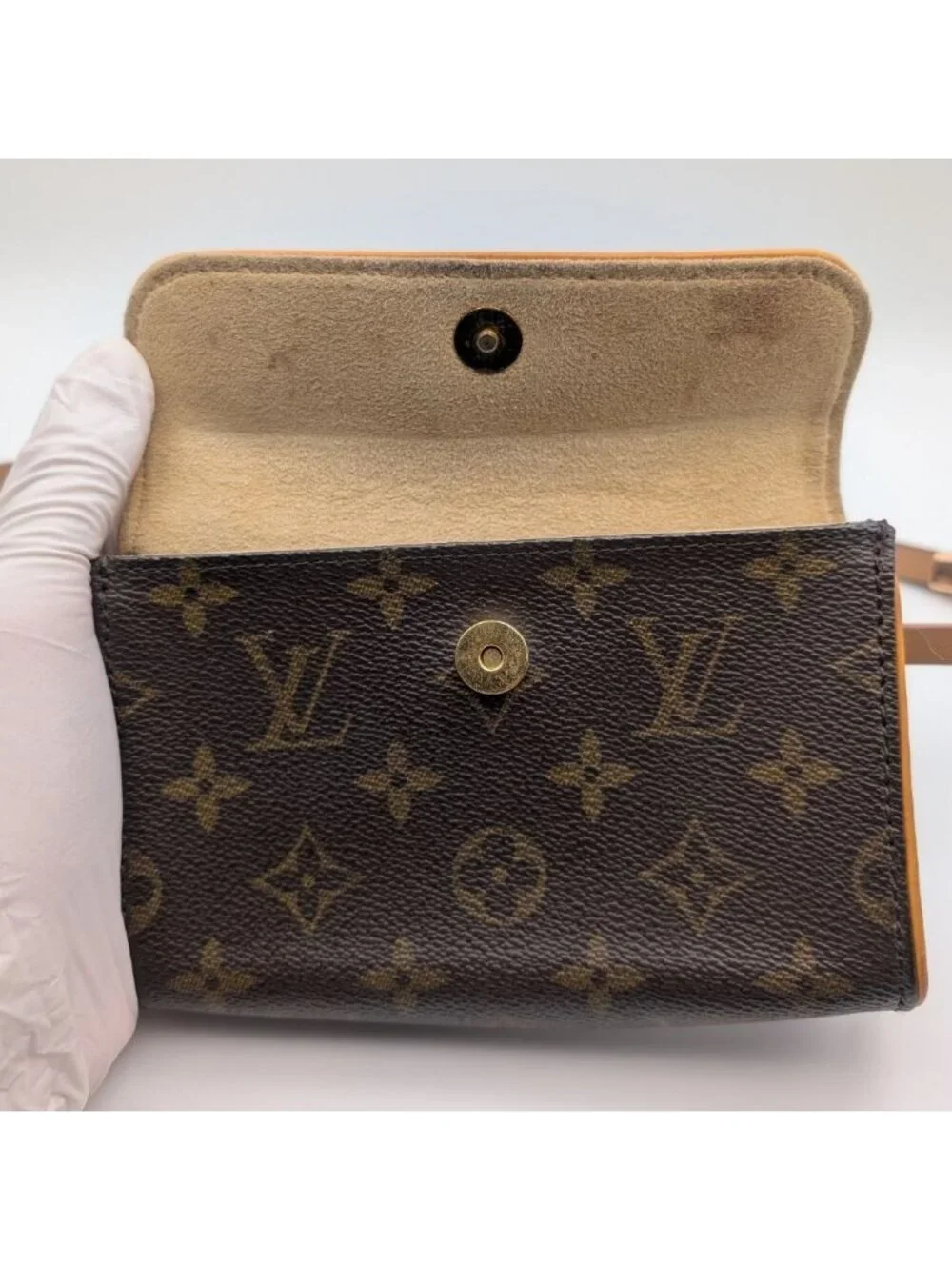 Louis Vuitton Pochette Florentine Monogram Waist Pouch